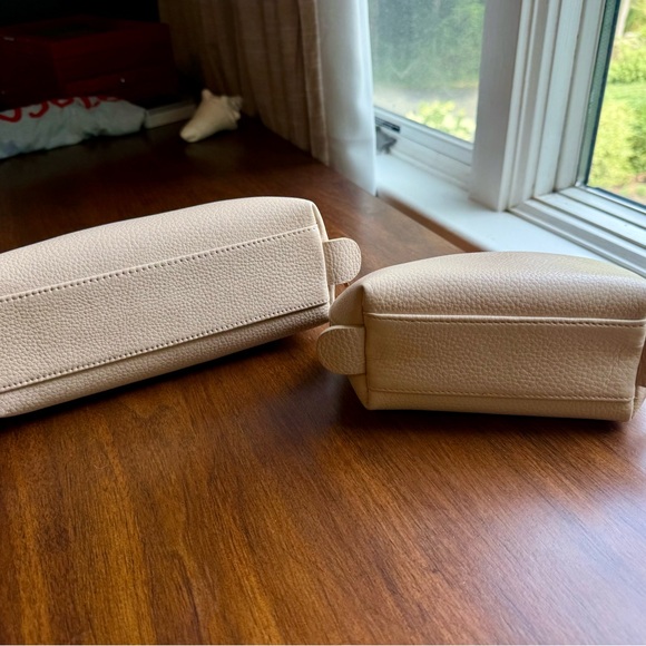 Cuyana Leather Bathroom and Makeup Bags - Picture 6 of 7